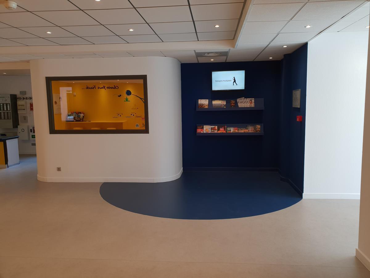 Отель Ibis Styles Marseille Plan De Campagne Ле-Пенн-Мирабо Экстерьер фото