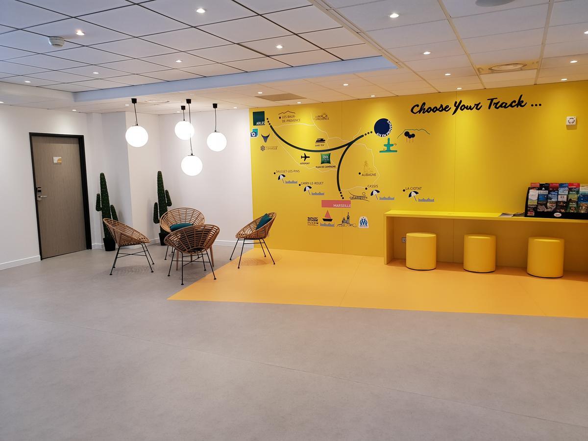 Отель Ibis Styles Marseille Plan De Campagne Ле-Пенн-Мирабо Экстерьер фото