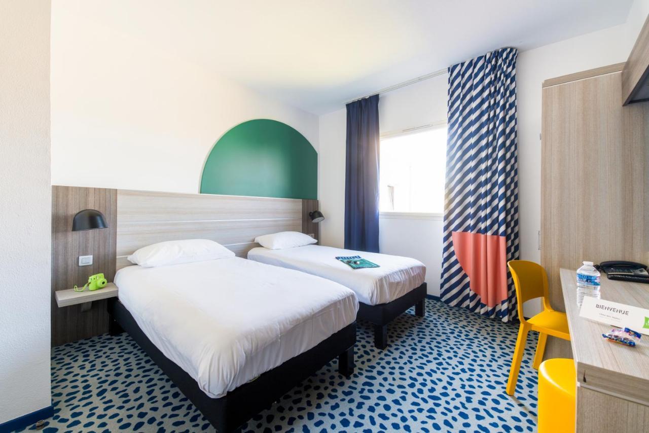 Отель Ibis Styles Marseille Plan De Campagne Ле-Пенн-Мирабо Экстерьер фото