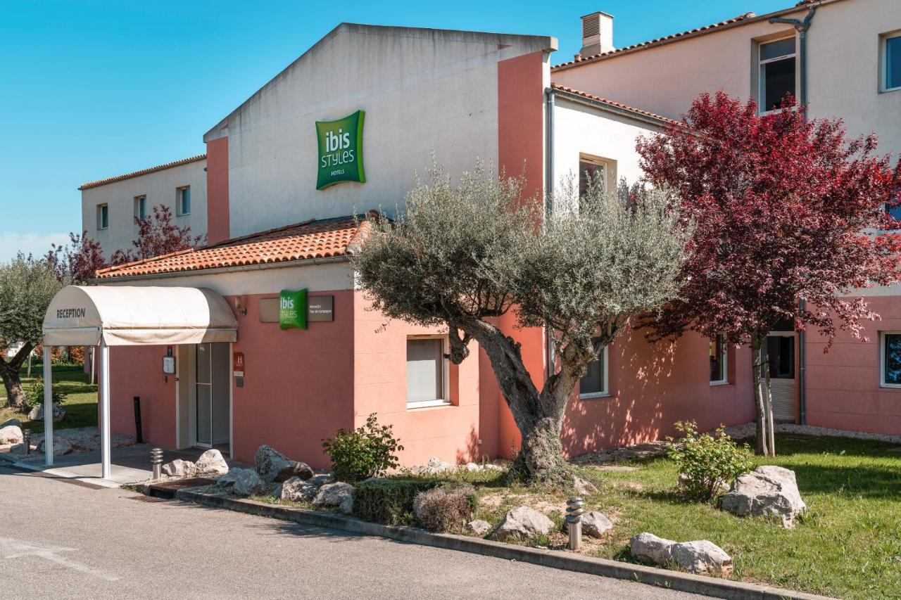 Отель Ibis Styles Marseille Plan De Campagne Ле-Пенн-Мирабо Экстерьер фото