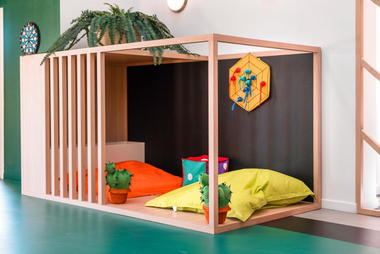 Отель Ibis Styles Marseille Plan De Campagne Ле-Пенн-Мирабо Экстерьер фото