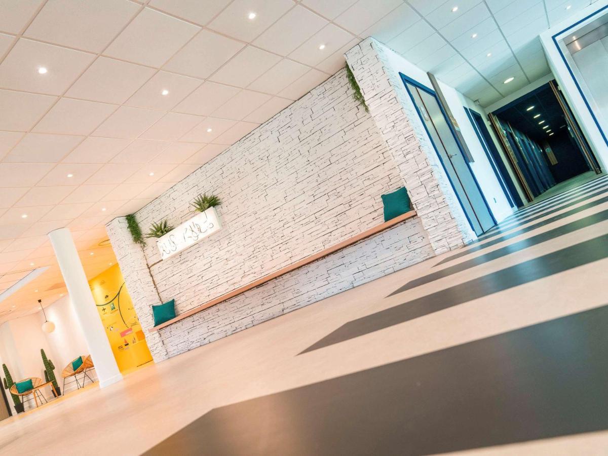 Отель Ibis Styles Marseille Plan De Campagne Ле-Пенн-Мирабо Экстерьер фото